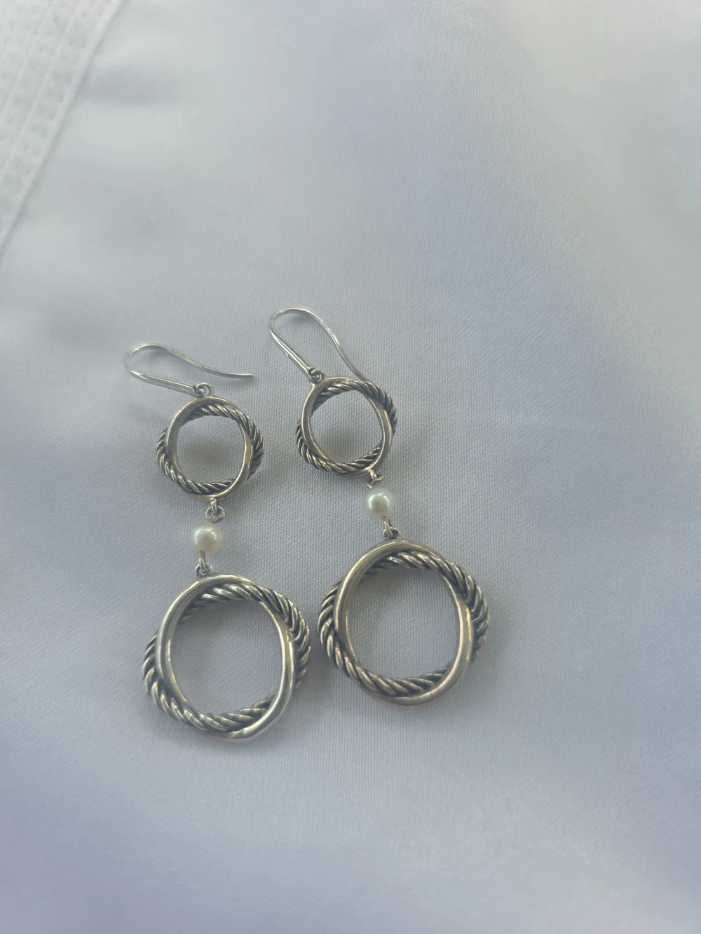 Authentic David Yurman Earings - Picture 2 of 5